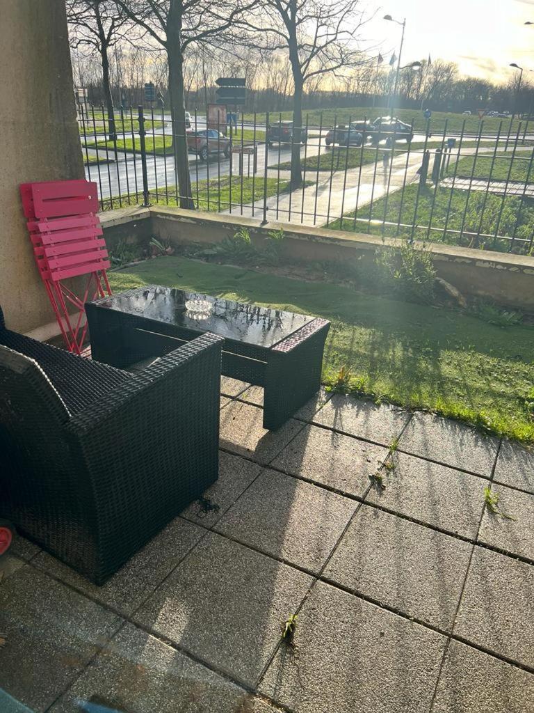 Appartement 5Min Gare Rer Disneyland Paris Val D'Europe La Vallee Village Parking Inclus Montévrain Eksteriør billede