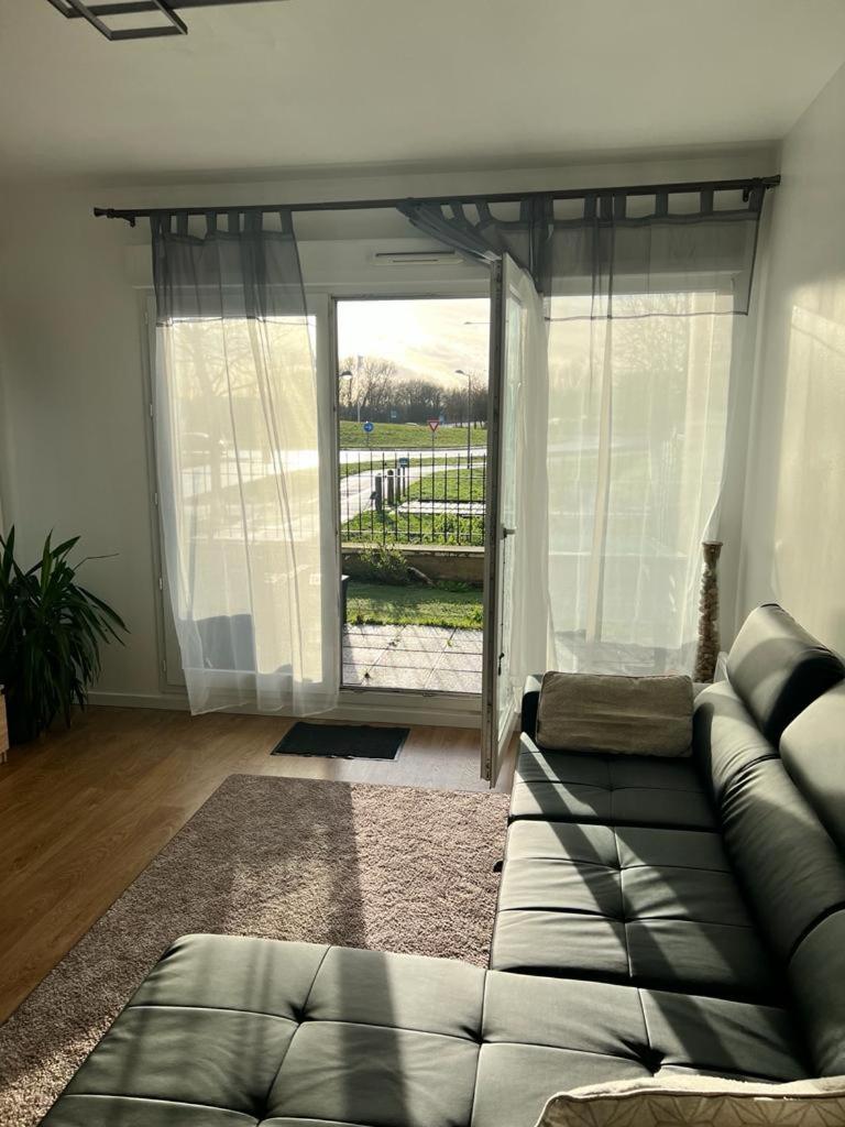 Appartement 5Min Gare Rer Disneyland Paris Val D'Europe La Vallee Village Parking Inclus Montévrain Eksteriør billede