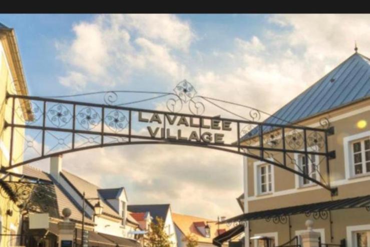 Appartement 5Min Gare Rer Disneyland Paris Val D'Europe La Vallee Village Parking Inclus Montévrain Eksteriør billede