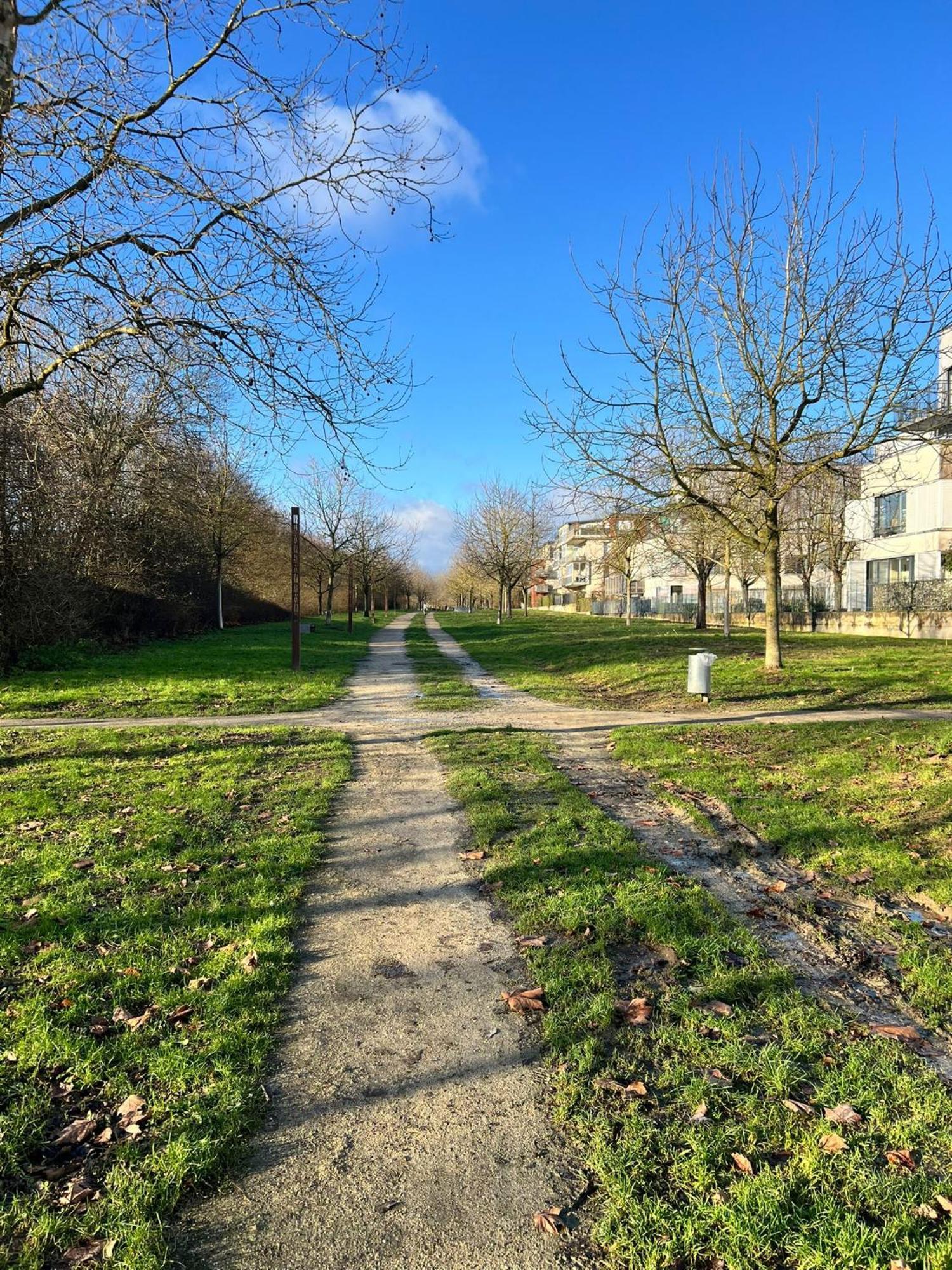 Appartement 5Min Gare Rer Disneyland Paris Val D'Europe La Vallee Village Parking Inclus Montévrain Eksteriør billede