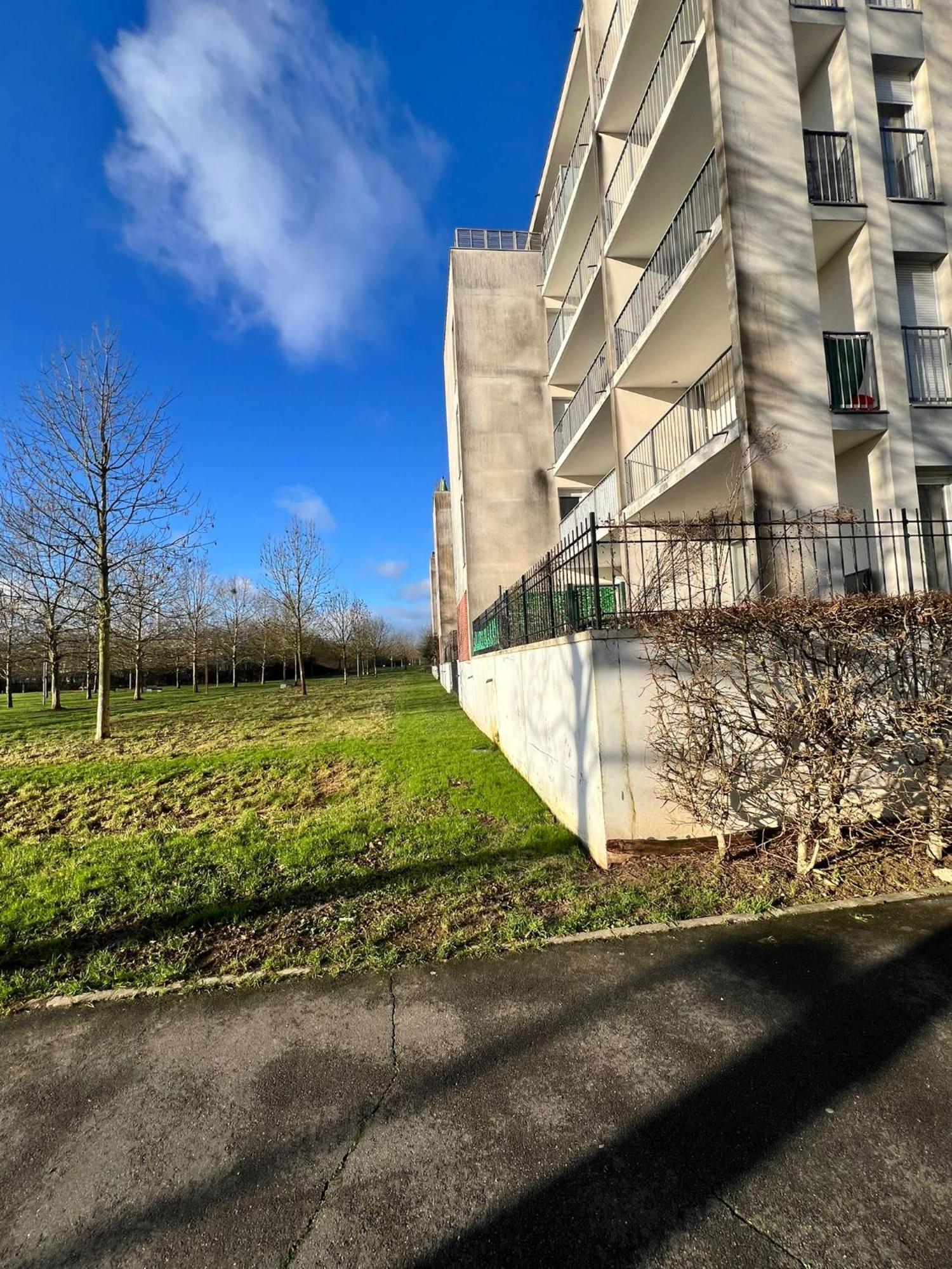 Appartement 5Min Gare Rer Disneyland Paris Val D'Europe La Vallee Village Parking Inclus Montévrain Eksteriør billede